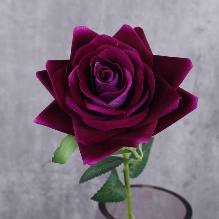 Sametově červená růžová růže Větve Simulační květiny Bar Kavárna Dekorace Umělá květina Falešná růže el Stolní dekorace Rostlina