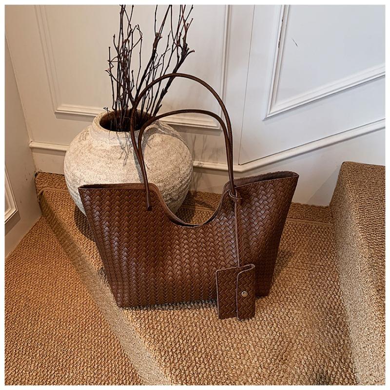 Large capacity woven bag women's autumn and winter new casual shoulder mother and child bag retro high-end tote bag