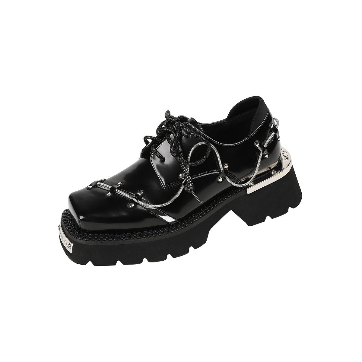 

Fashion Luxury Metal Chain Decoration Chunky Heel Shoes Women High Quality Patent Leather Black Lace Up Loafers Punk Style Autumn Shoes 40 чёрный