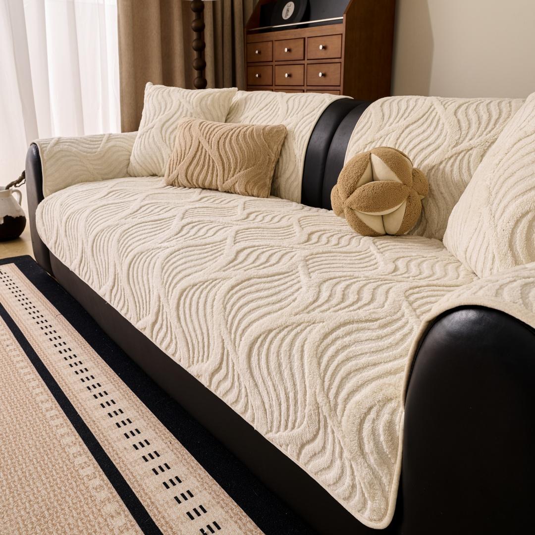 

1 шт. Плюшевый чехол на подушку для дивана из бархата с эффектом ряби на воде, Утепленный зимний теплый противоскользящий чехол на диван, Уютный чехол на диван для декора гостиной 70x70cm бежевый