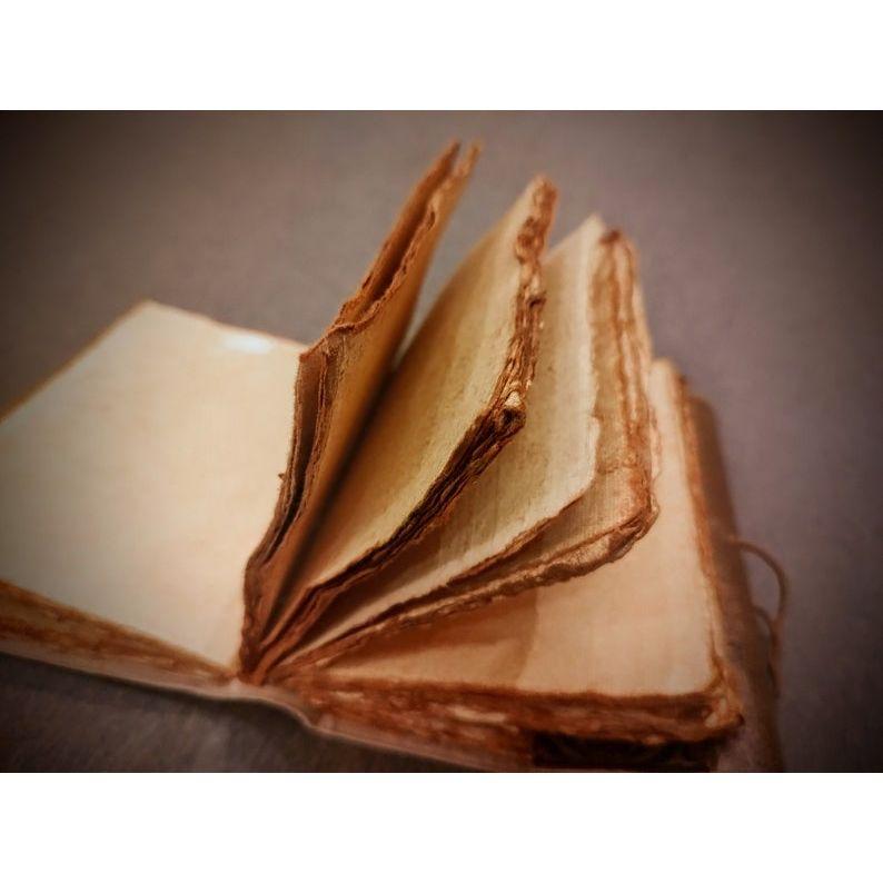 Wunderschönes Pfau-geprägtes Handgefertigtes Ledergebundenes Genähtes Journal - Nachfüllbare Baumwolle Recyceltes Vintage-Stil Seite, Geburtstagsgeschenk für Kinder