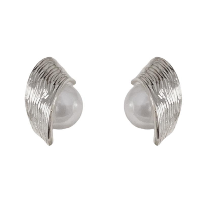 Light Luxury Fashion Personality Metal Surround Pearl Earrings Niche Temperament Simple Design Earrings for Women