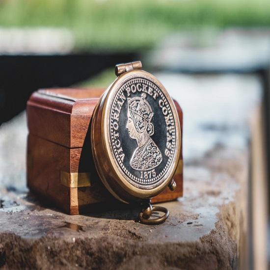 

Латунный викторианский морской карманный компас ручной работы Подарок для мужа, мужской подарок, свадьба, годовщина, уникальный романтический сувенир