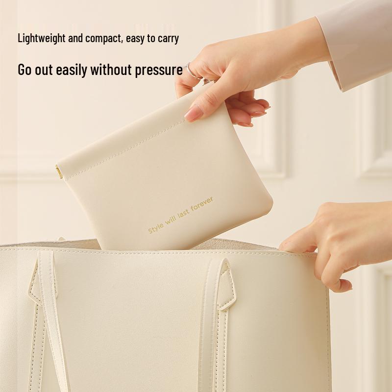 Large Capacity Portable Automatic Closure Travel Storage Bag