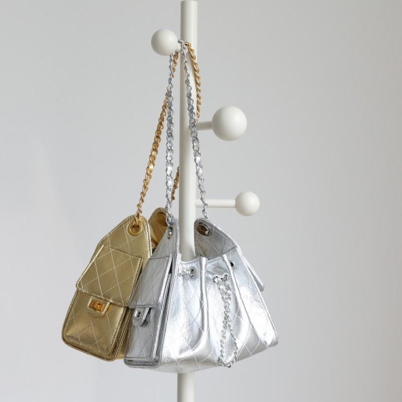 Bolsa de Corrente Rombos Acolchoada Vintage Feminina Couro Genuíno Hobo Ombro Tamanho Médio Dourada