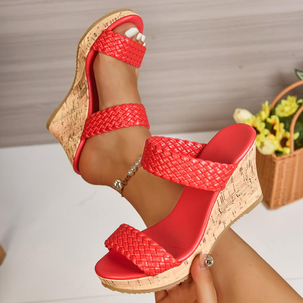 

Wedge heel slippers women s summer 2025 new European and American foreign trade large size fashionable and comfortable platform shoes high heels 43 красный