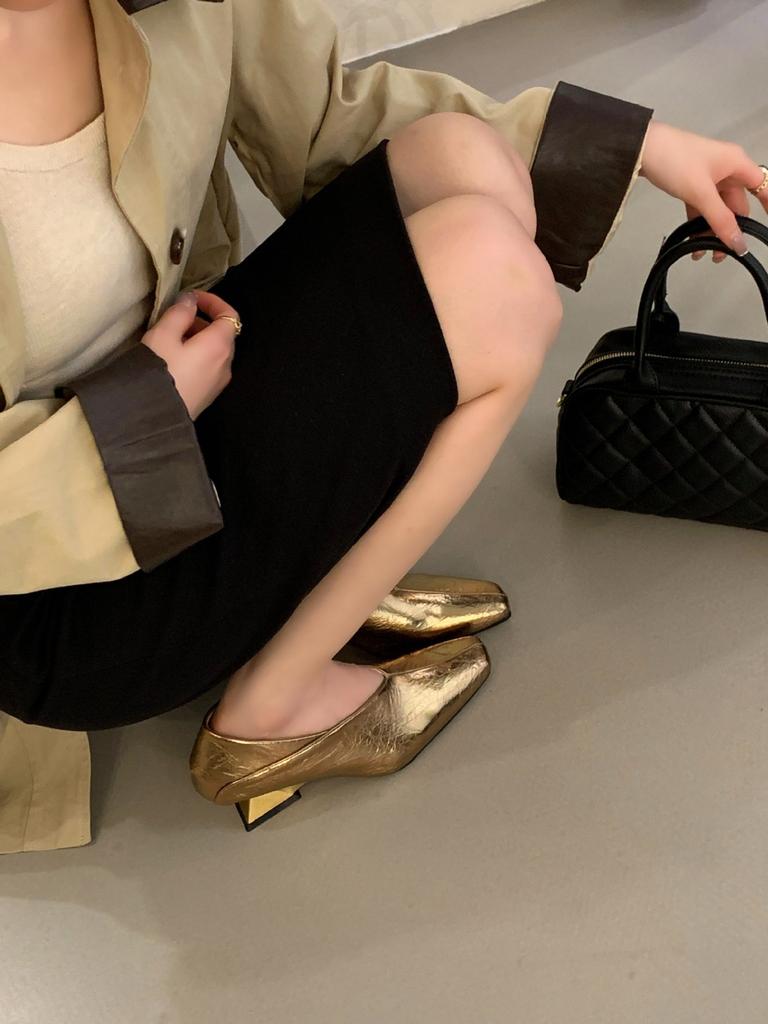 2025 podzim nové evropské dámské lodičky na vysokém podpatku s mělkým výstřihem, nazouvací, čtvercová špička, výstřih do V, zkosený podpatek, babičkovské boty