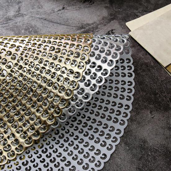 PVC Placemats Heat Resistant Hollow Out Table Mats Anti-Scalding Wear-Resistant Coasters Round Heat Insulation Mats for Home Kitchen Dining Room