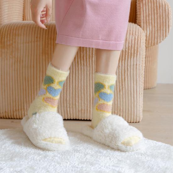 Dámské chlupaté ponožky s posádkou Zimní teplé plyšové ponožky Roztomilý vzor srdce a mašle Měkké ponožky pro dívky na doma, na lenošení, na ven