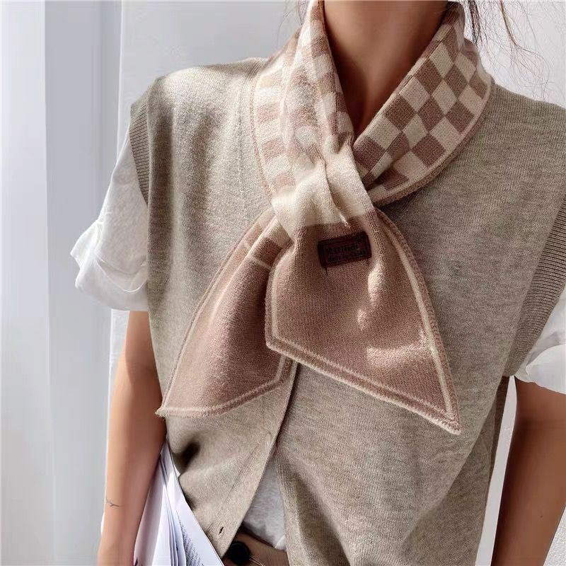 Checkerboard Cross Small Scarf for Women Korean Version  High End Warm and Versatile  Winter Fashionable Scarf Spring and Autumn Decorative Scarf