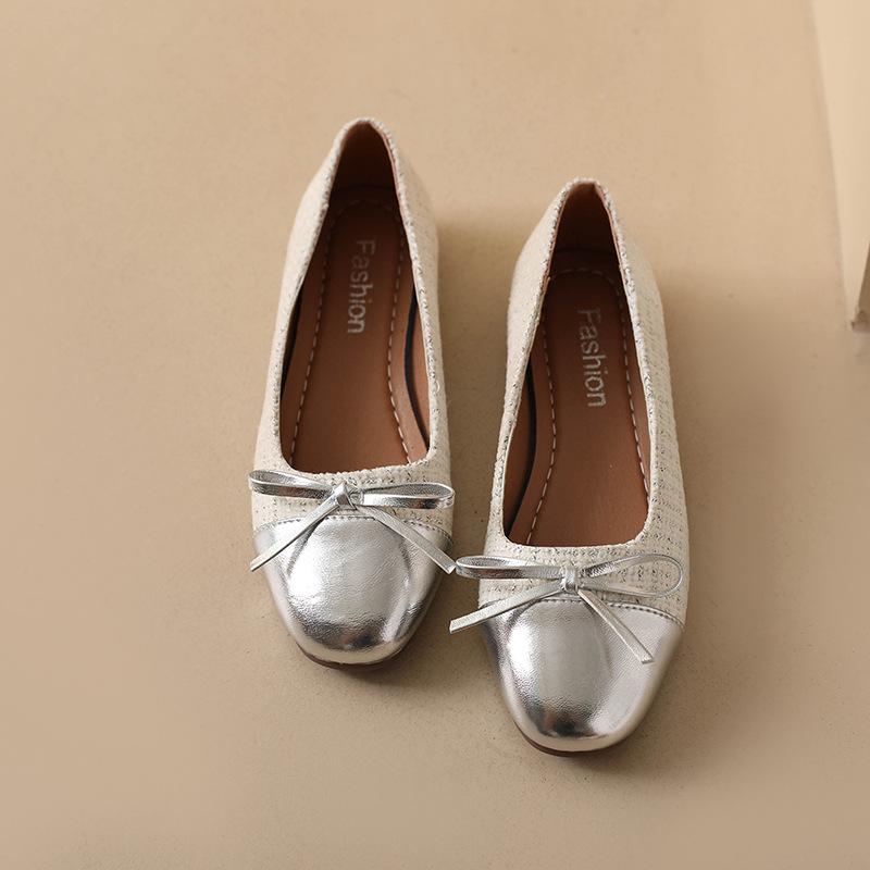 

Туфли-лодочки Xiaoxiangfeng с квадратным носком, новинка 2025 года, универсальные, с неглубоким вырезом, на плоской подошве, нишевые, фея, мягкая подошва, туфли Doudou 40 серебряный