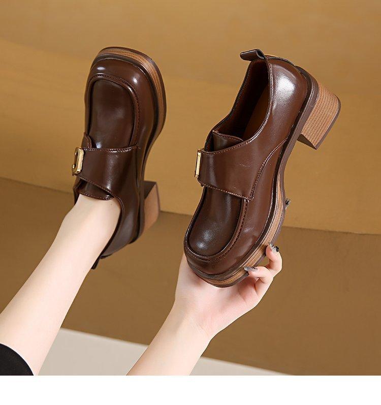 Лоферы женские мягкие Four Seasons Hundreds of Shoes женские летние английские лоферы с толстой подошвой Mary Jane Single Shoes 35 коричневый 2819₽