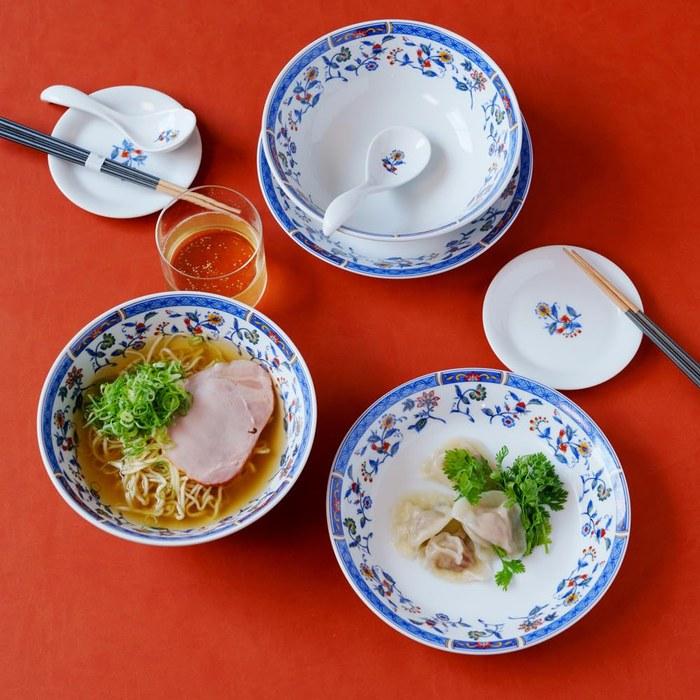 NARUMI Ramen Bowl Blue Floral 20cm 4-Piece Set with Ladles