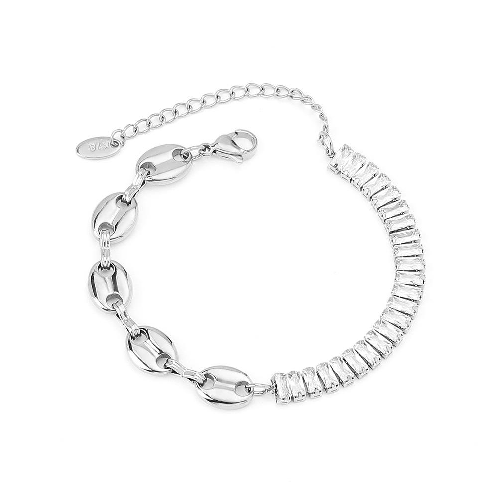 Titanium Steel Pig Nose Clavicle Chain with Zircon Diamonds - Women's High-End Niche Design Necklace
