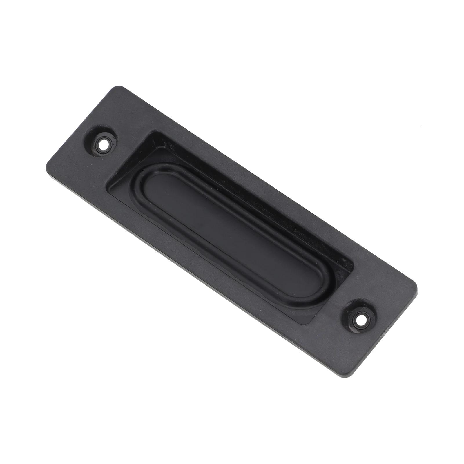 

Efficient Tailgate Button 30634191 for Volvo Vehicles Reliable Replacement for Models S40 V50 S80 (04 06) & XC60 China Mainland