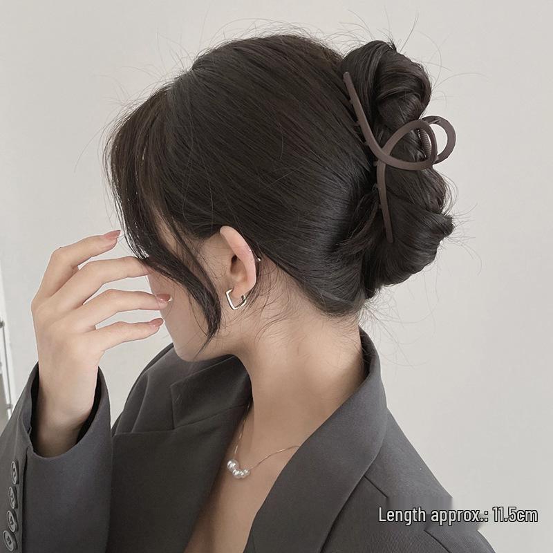 Women's Black Large Shark Claw Hair Clip for Advanced Style