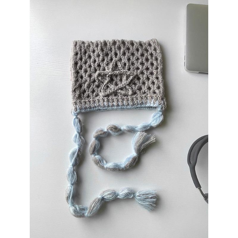 Ręcznie szydełkowana uszanka traperska z kocimi uszami