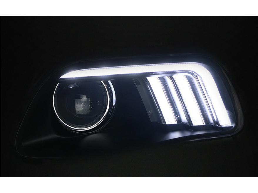 LED Headlight Assembly with Angel Eye DRL for Jeep Cherokee (2014-2018) - Mustang Style