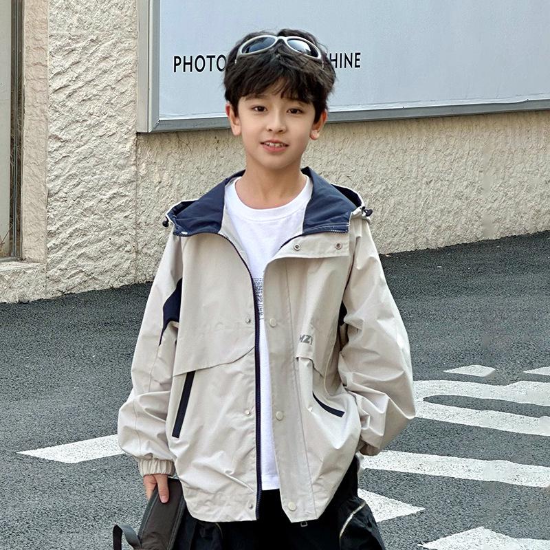 Boys  2026 Spring Hooded Windbreaker for Outdoor Sports 170 cm