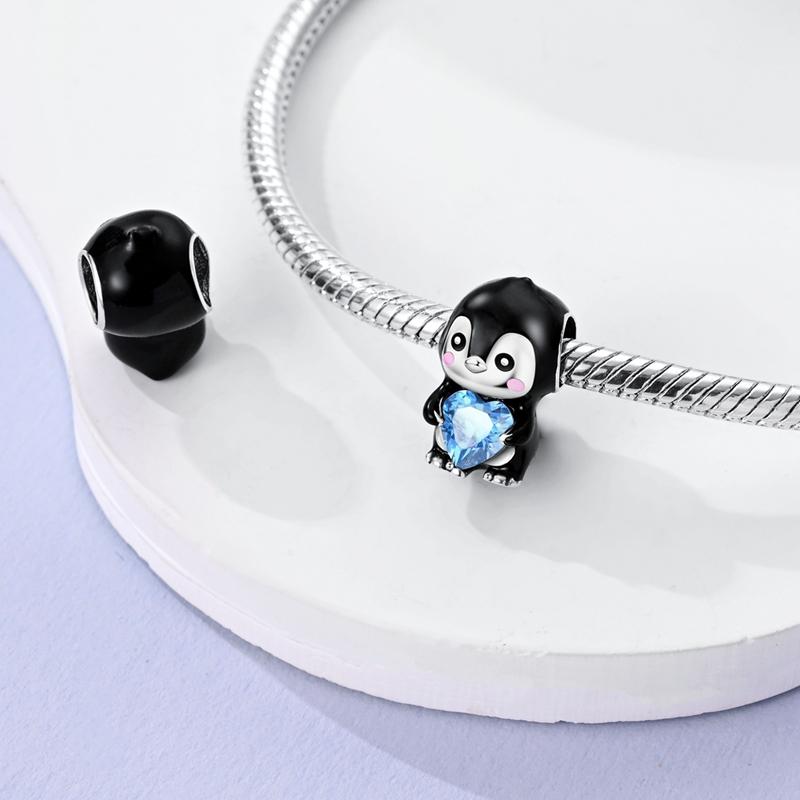 Latest In Genuine Copper Decorative Charms Baeds Penguin Pendant Piece Jewelry Creation Suitable For Authentic Bracelet Style For Women Present