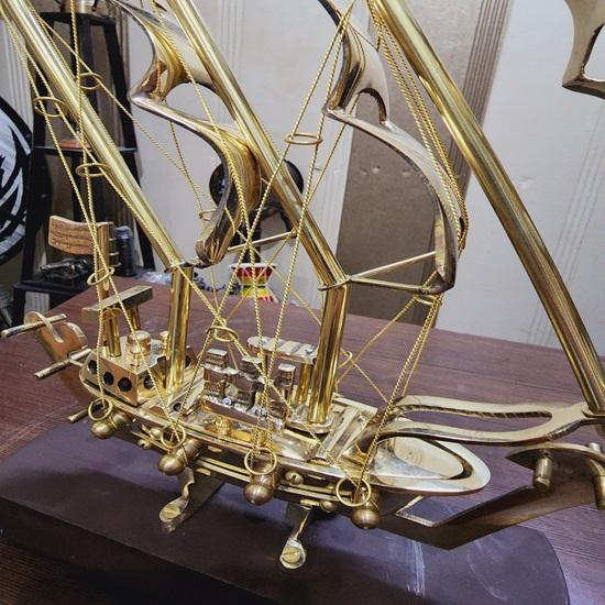 El işi 30.48 cm Saf Pirinç Gemi Modeli Ahşap Tabanlı Denizcilik Ev Ofis Dekoru