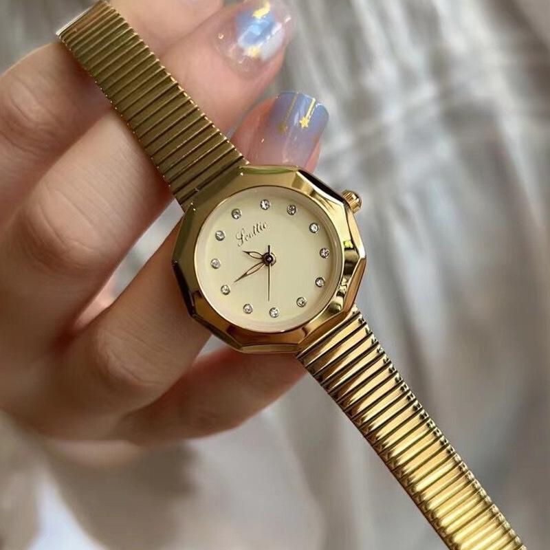 Gold Watch Women S Small Dial Simple Light Luxury Medieval Retro Fashion Bracelet Women S Small Gold Watch