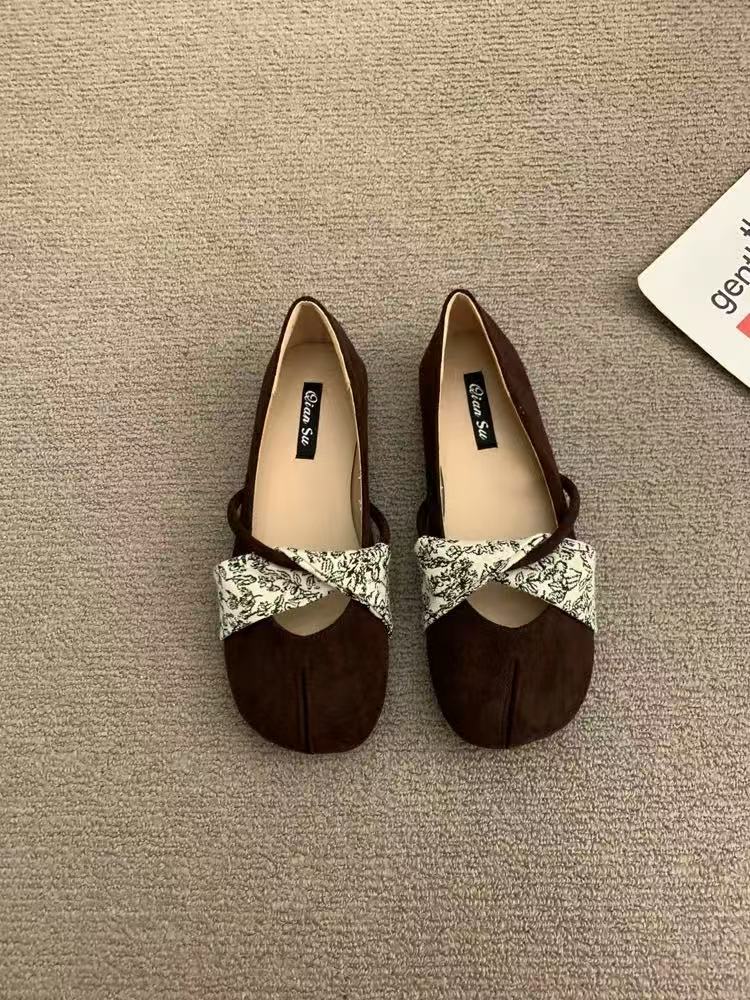French niche design retro flat-bottomed ballet dance shoes soft-soled flat-heeled shallow mouth one-word belt single shoes square head
