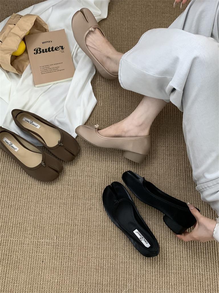 Flat-bottomed Niche Design Pig's Trotters Shoes Women's Shoes 2025 New Spring Sub-toed Pig's Feet Single Shoes Korean Version of Horseshoe Shoes