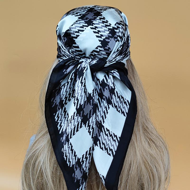 The Four Seasons Luxury Style Headscarf 70X70CM Scarves New  Women Beach Sunscreen Square Kerchief Popular Design Silk Hijab