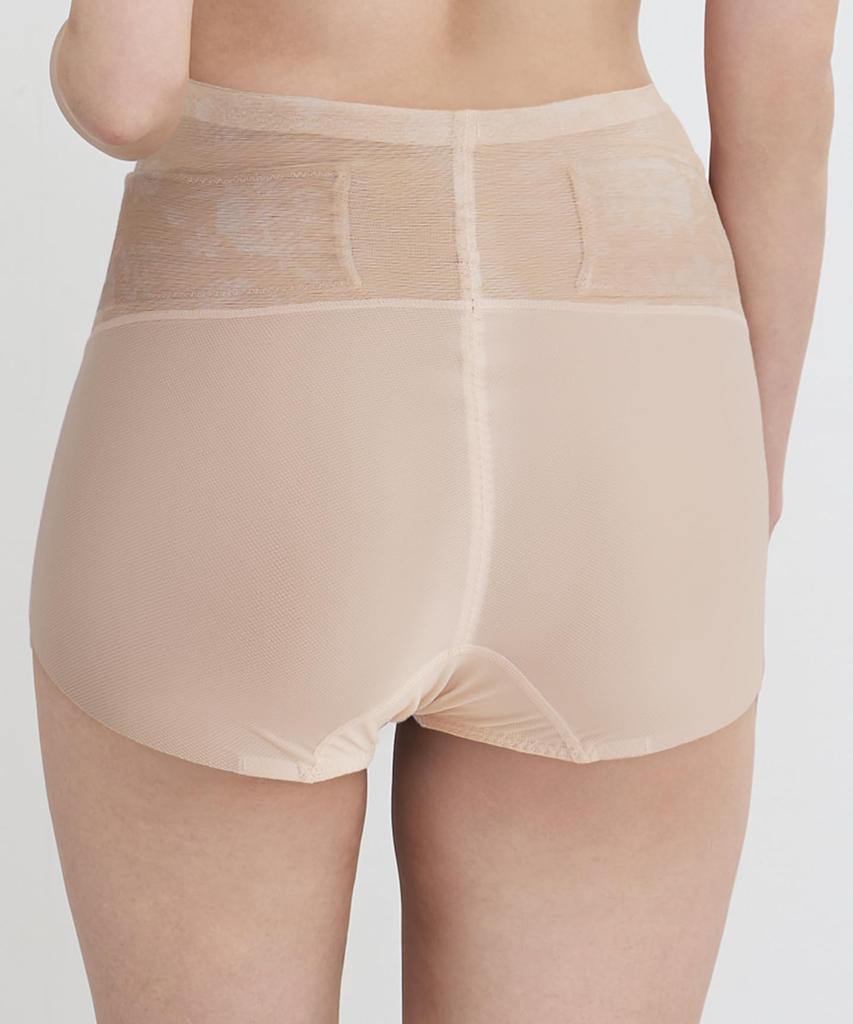 Wacoal Skin Lift Lifts Lower Body Short Can Be Worn GRC372 BE Girdle, Moisture-Resistant, Sagging, Length, Alone, 70/M