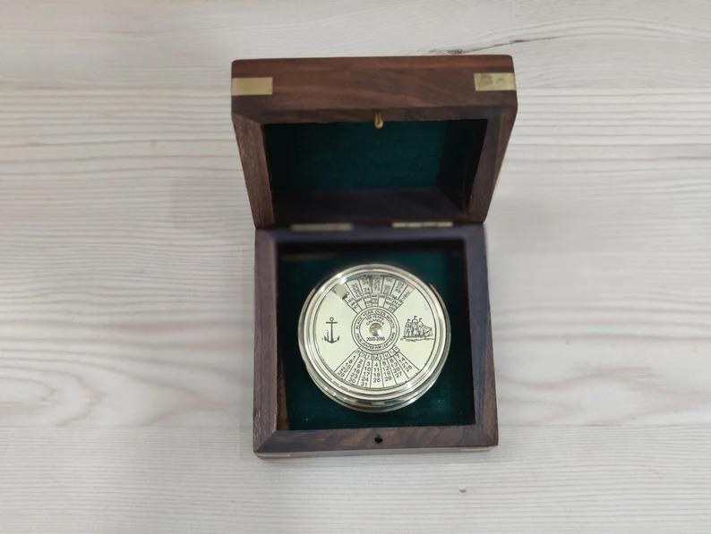 Premium Brass Compass with Wooden Box, Engraved Vintage Pocket Compass Graduation Gift, Nautical Working Compass Gift for Men