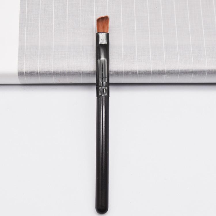 Versatile Beauty Makeup Brush Set: Eyeshadow, Lip, Eyebrow, and Concealer Brushes