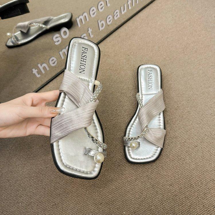 

Босоножки Fairy Wind Toe Pearl, новинка лета 2025 года, однотонные босоножки со стразами снаружи, тапочки на низком каблуке 35 серебряный