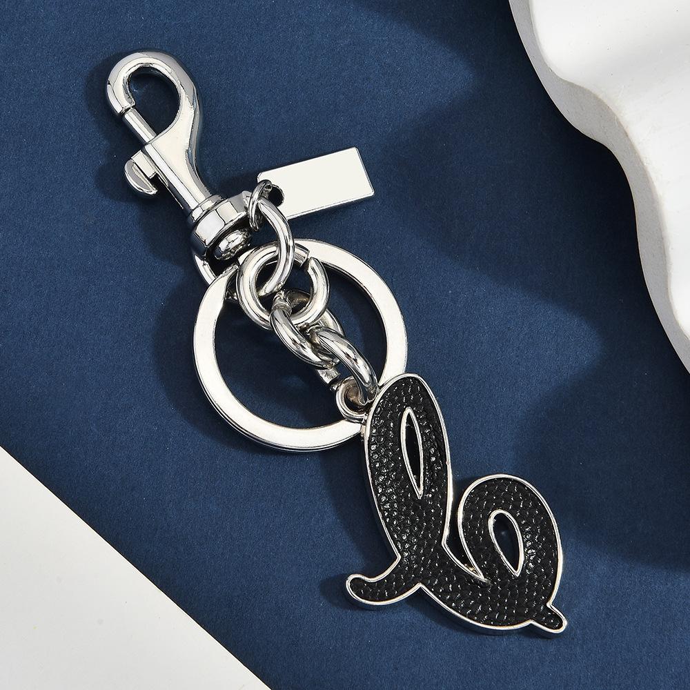 Fashion Letter Personalized Metal Keychain, Leather Texture Bag Pendant, Simple Personalized Accessories