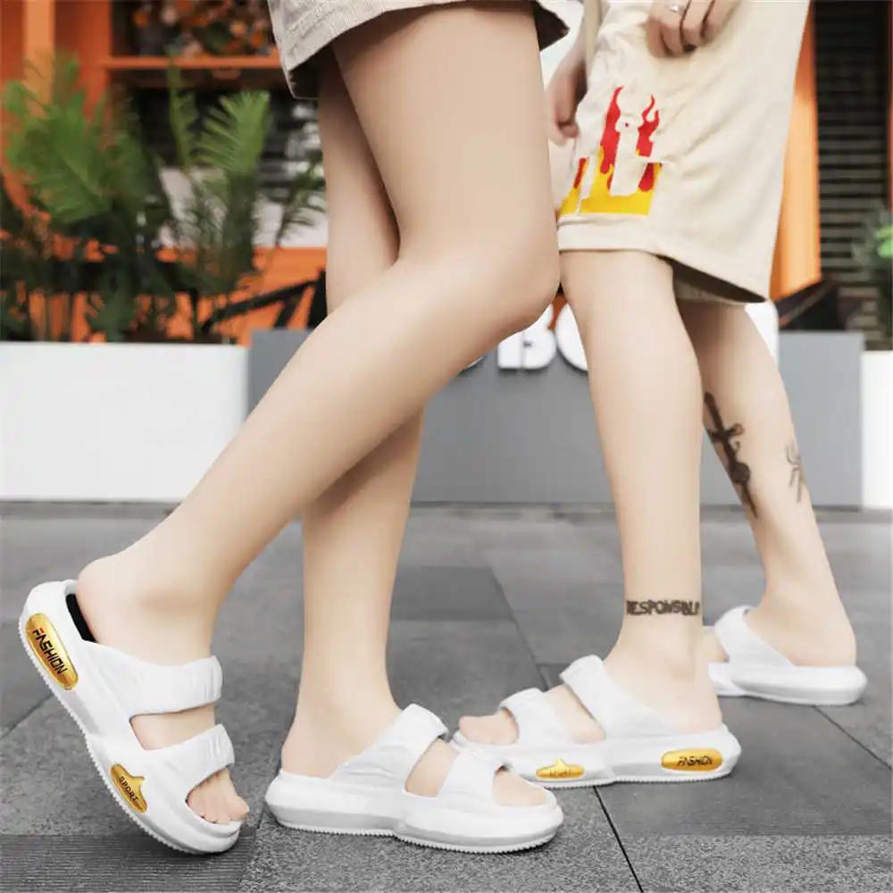 Fashion Ablution Slip-resistant Men Bathroom Slippers Men Sandal Shoes Men's Sneakers Size 46 Sports Footwear Top Comfort Luxury