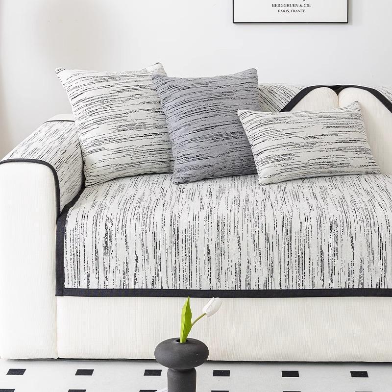 Chenille Sofa Cushion Non-Slip Anti-Scratching Four Seasons Universal Living Room Sofa Cover Cloth Backrest Towel Sofa Cover