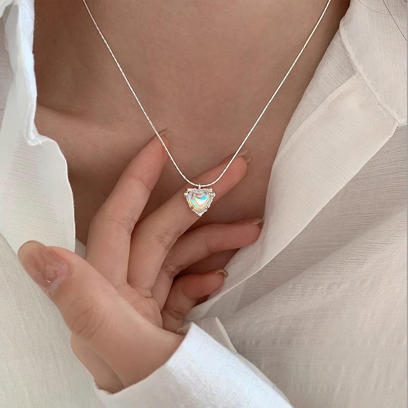 Pearl Butterfly Necklace Female Design Sense High Sense Does Not Fade Accessories Collarbone Chain Tide