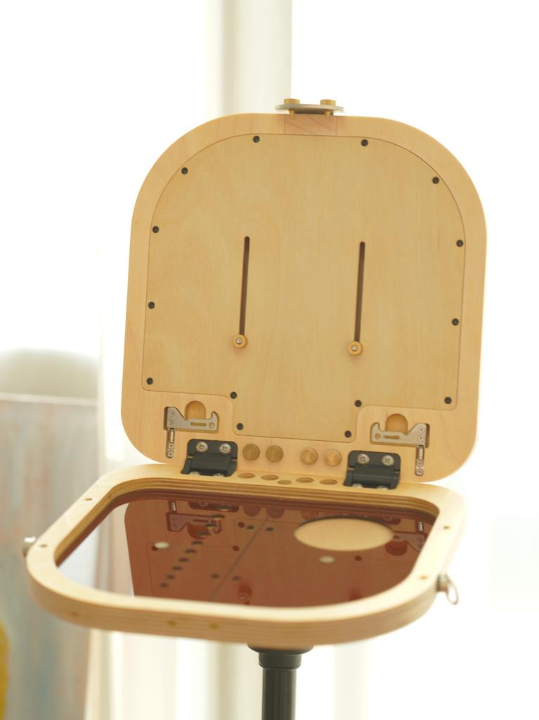 Wooden Portable Painting Box Student Outdoor Sketching Drawing Creation Water Color/Oil Painting Palette Art Supplies Tools