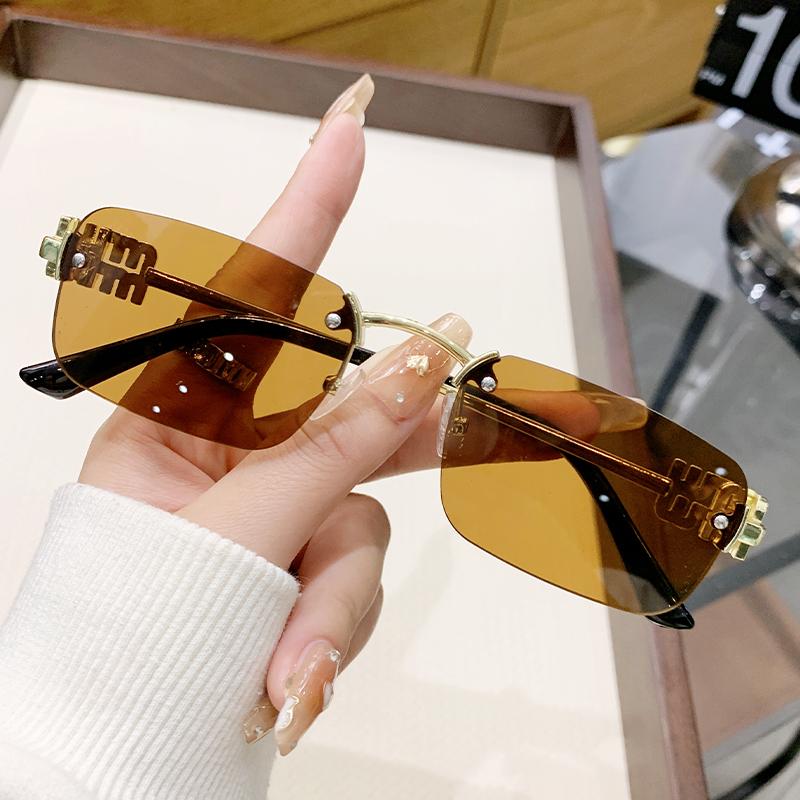 Fashionable Frameless Sunglasses Gradient Color Trendy Square Small Frame Women s Sunglasses Uv Sunglasses 90291