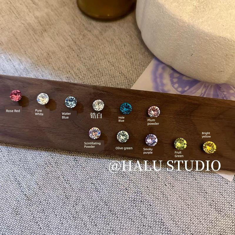 

Halu Hua Zi Flash 8mm Easiest for Match Sweet Cool Sexy Not Allergic Titanium Steel Ear Bone Ear Ear Bone Pin Stud Earrings for Women 8mm hole blue titanium steel ear bone nail single