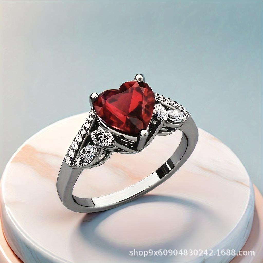 Anelli Romantici Goth Intarsiati Cristallo Rosso Zircone Forma di Cuore Motivo Doppio Drago per Coppia Donne Uomini Gioielli Lussuosi Scintillanti Regalo