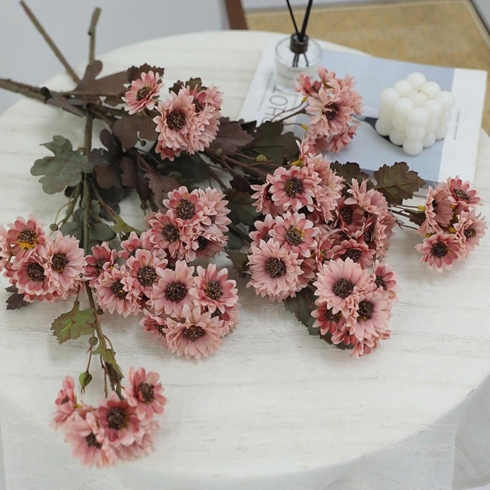 Eco-Friendly Artificial Daisy Flowers Handmade Silk Flowers Fake Chamomile Flowers  Office Decor
