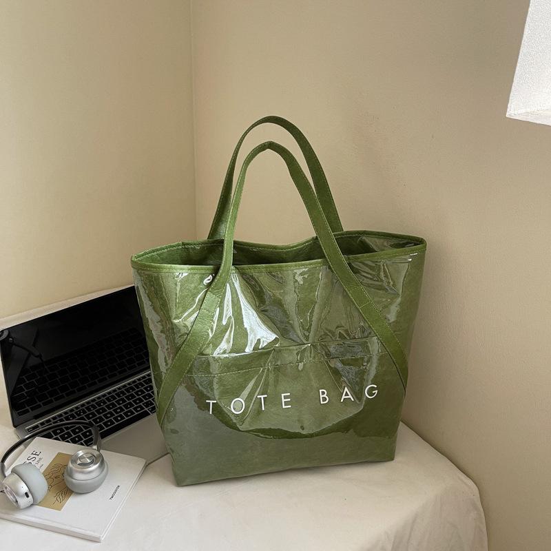 Niche design, casual, simple texture, fashionable large-capacity bag, 2025 summer new women's shoulder tote bag