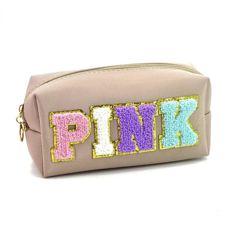 

Женская косметичка Прочная дорожная сумка для хранения Вышитая сумка с надписью Мягкая косметичка Косметичка 18-7-9 кофейный