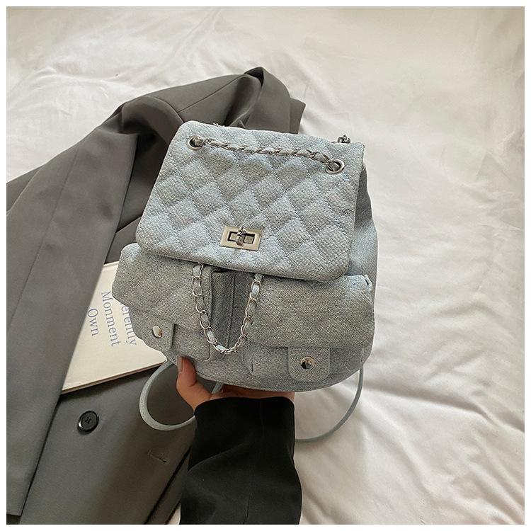 Korean niche mini chain small backpack female 2025 new student commuting backpack fashion casual small bag