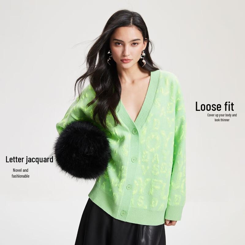 Veromoda Women's V-Neck Letter Jacquard Cardigan