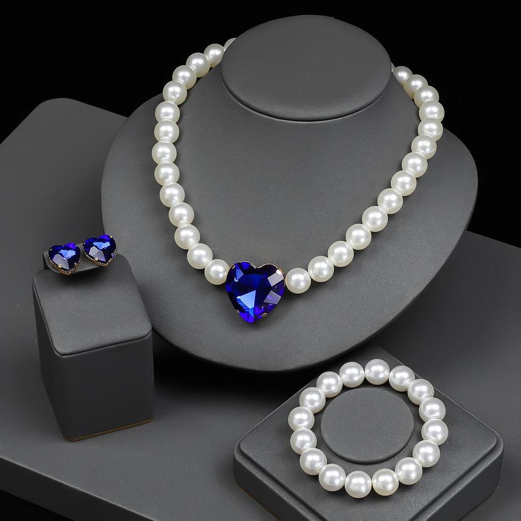 Minimalist Heart-Shaped Jewelry Set: Earrings, Bracelet, Necklace for Weddings
