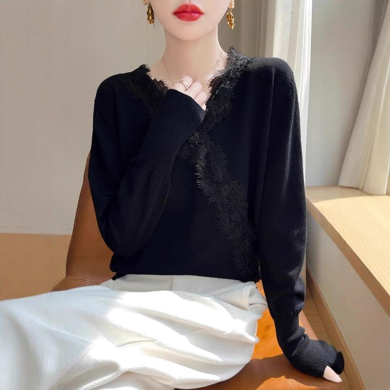 New V-neck flat lace top, autumn exquisite hollow knitted sweater, sexy and thin outerwear blouse