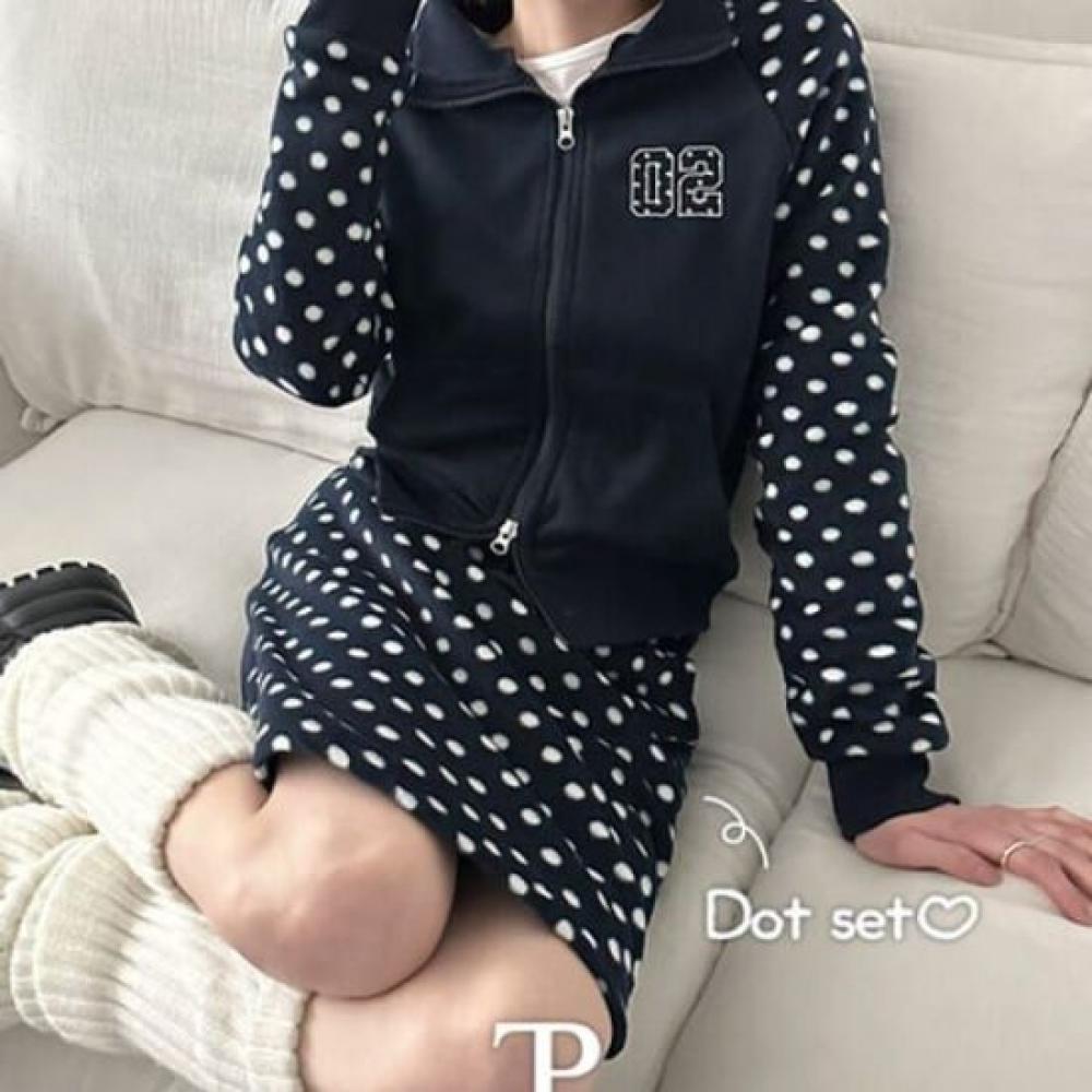 The Pink Women Bokidots Embroidered Color Block Fleece Zip Up Midi Skirt