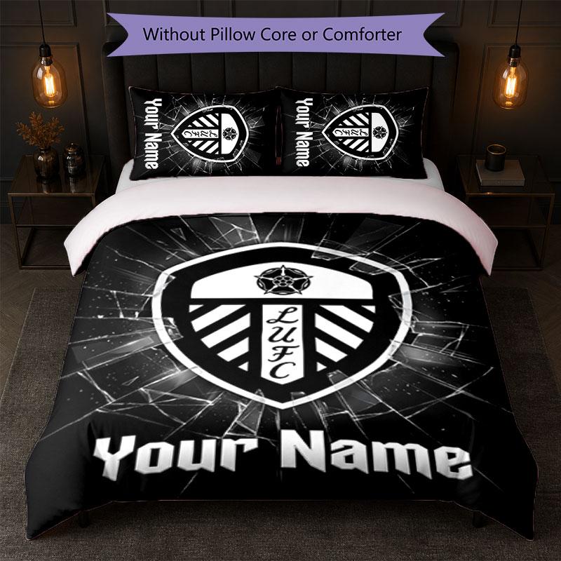 Leeds United Set Biancheria da Letto Personalizzato con Nome Testo 1 Copripiumino+2 Federe Logo Calcio Regalo Personalizzato per Occasione Speciale Decorazione Camera da Letto